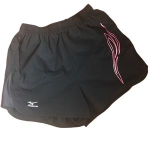 Mizuno XS black athletic shorts